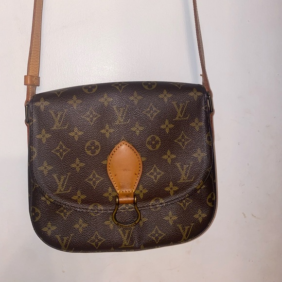 ❌SOLD❌Authentic Louis Vuitton Saint Cloud GM - Picture 12 of 16